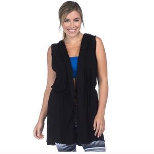 ✨JUST IN✨NWT Hooded Cover U